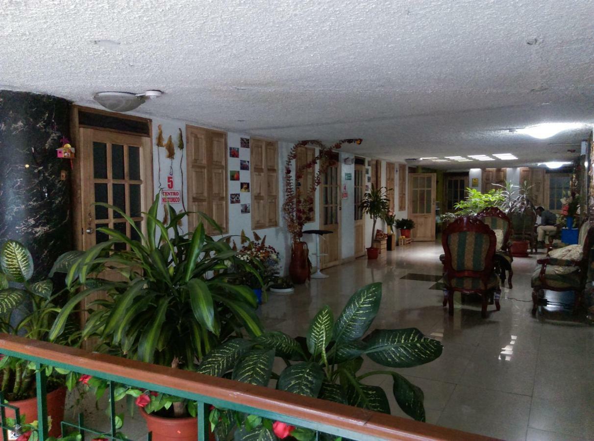 Hotel Escocie - Quito Esterno foto